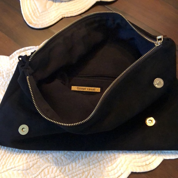 Street Level Faux Suede Fringe detailed folding large clutch, gold-tone zipper - Picture 4 of 9